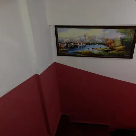 Tura Lägenhetshotell